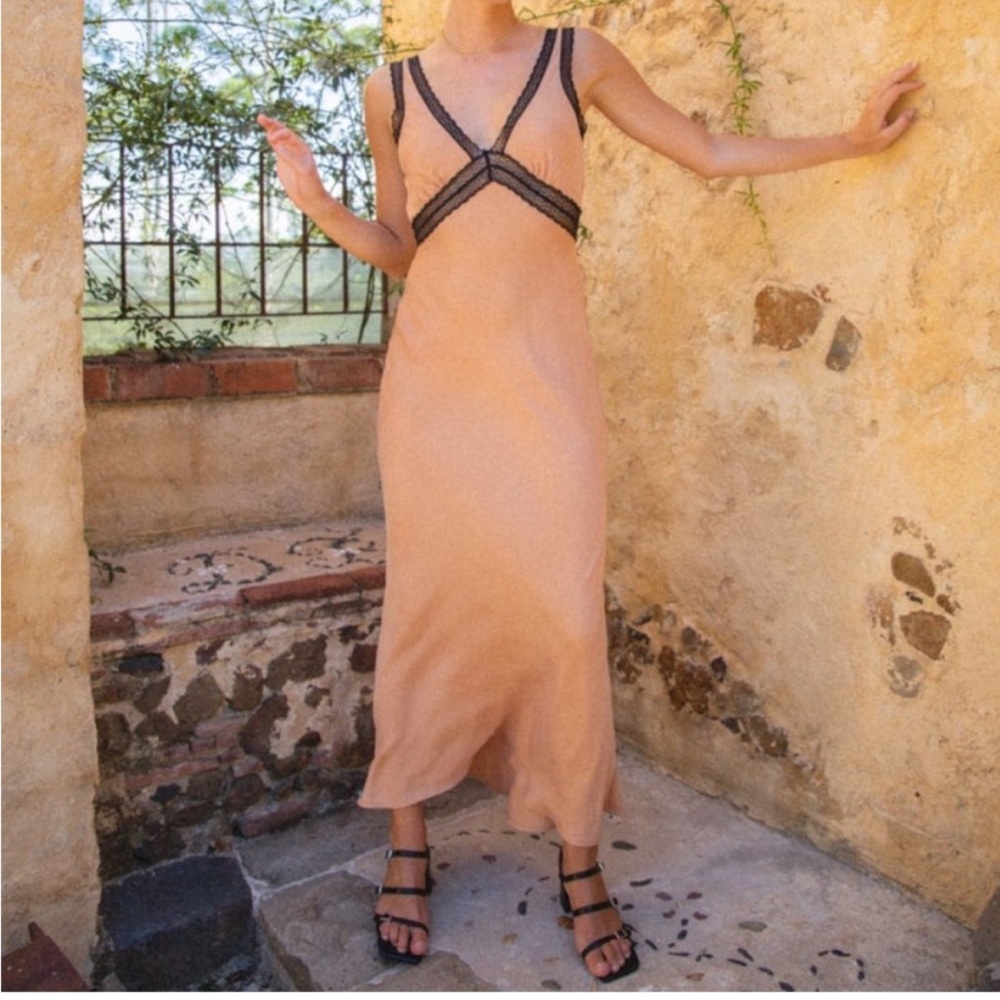 Verge girl dress